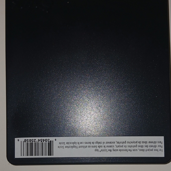 Sizzix Bigz Leaf Die Set - By Emily Tootle - Picture 3 of 11